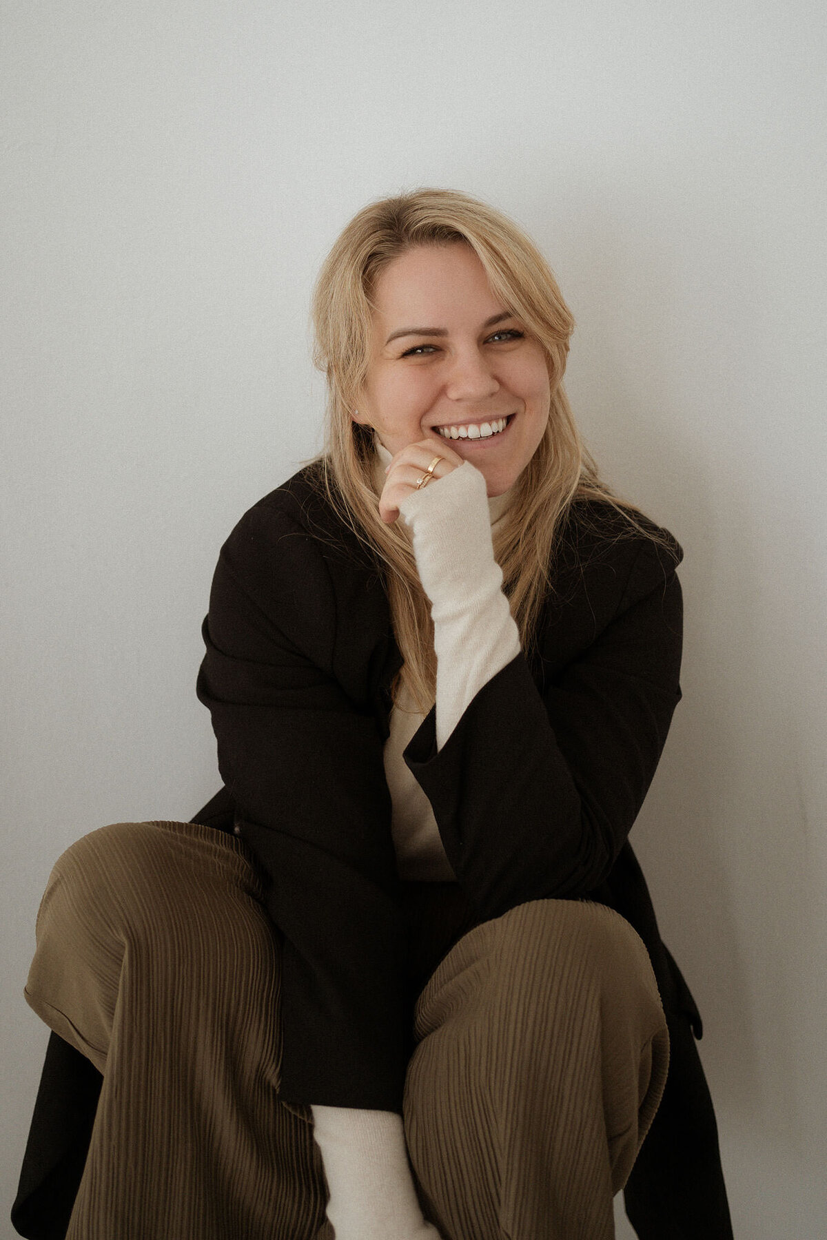 Kathrin Krok, documentary wedding photographer from Cologne